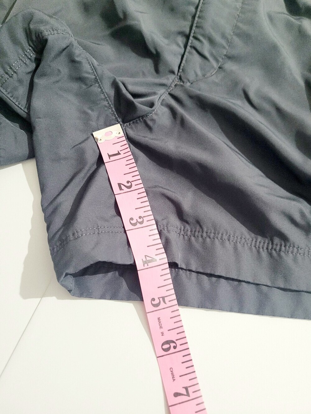 Columbia Titanium Women's Blue Size S Hiking Trail Shorts 4" Inseam Zip Pockets - Picture 6 of 11